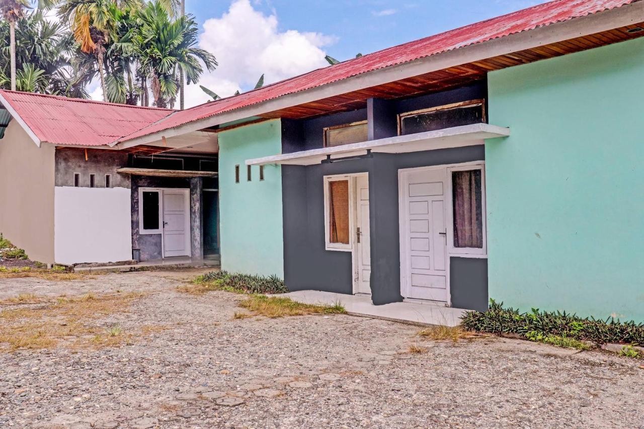 Oyo 90483 Homestay Permata Syariah Bangko Exterior photo
