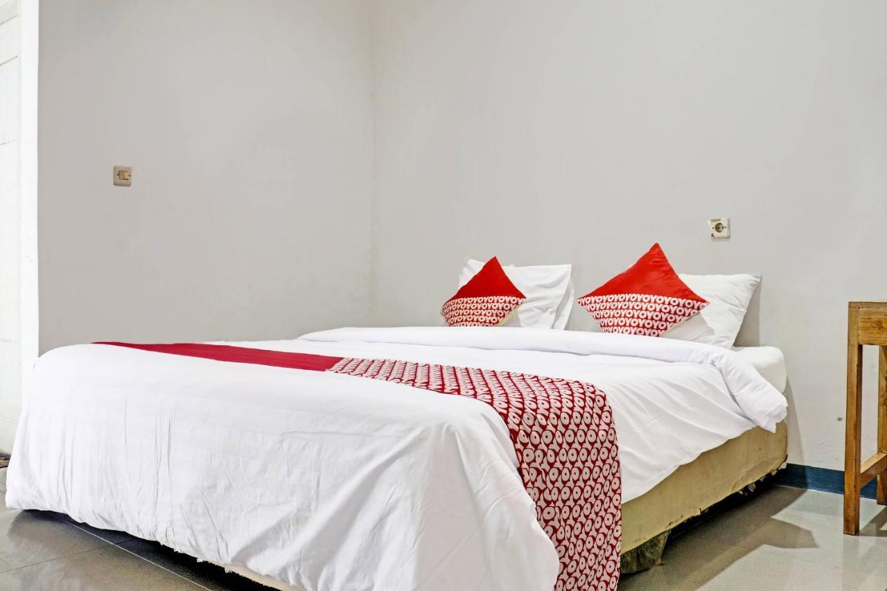 Oyo 90483 Homestay Permata Syariah Bangko Exterior photo