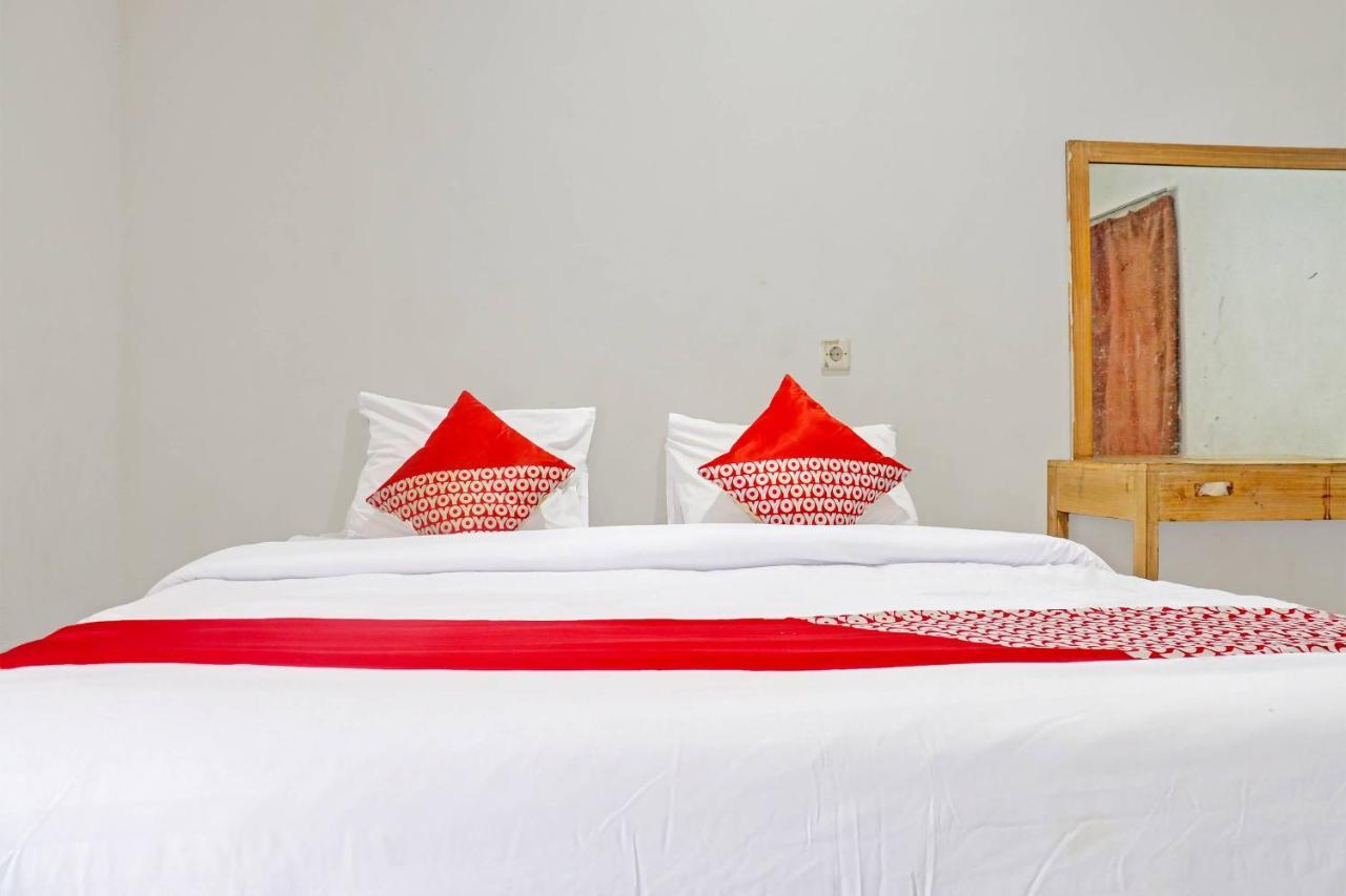 Oyo 90483 Homestay Permata Syariah Bangko Exterior photo
