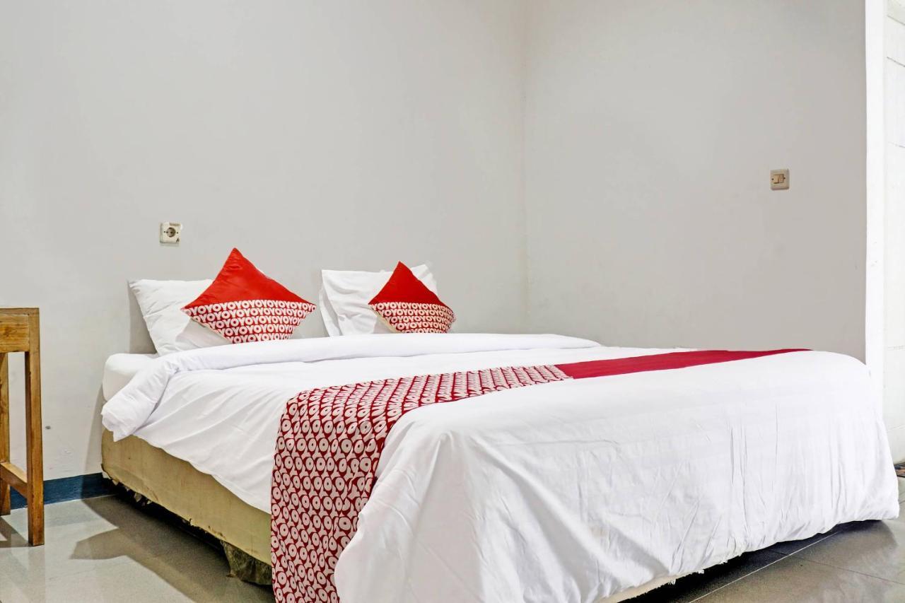 Oyo 90483 Homestay Permata Syariah Bangko Exterior photo